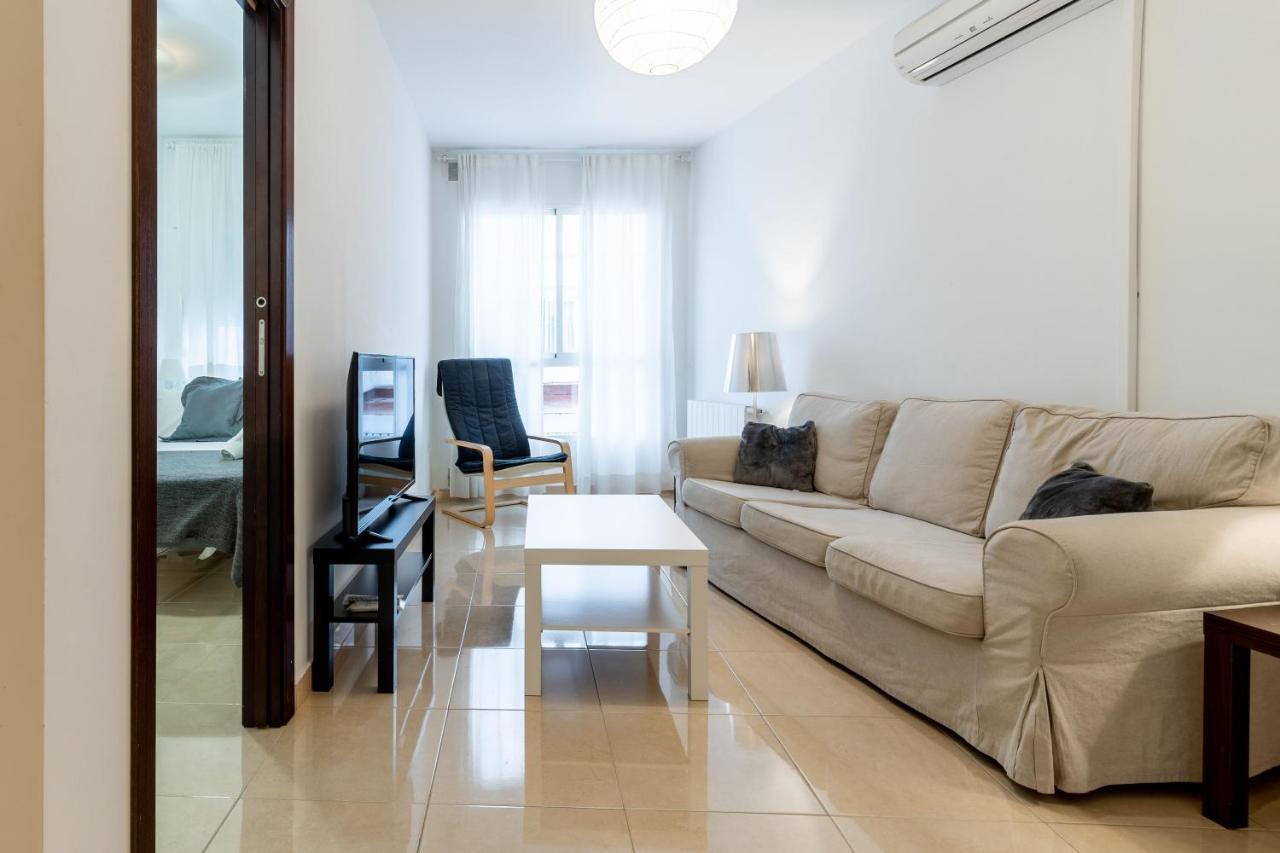 Fun Building Flats By Homeabout مالقة المظهر الخارجي الصورة