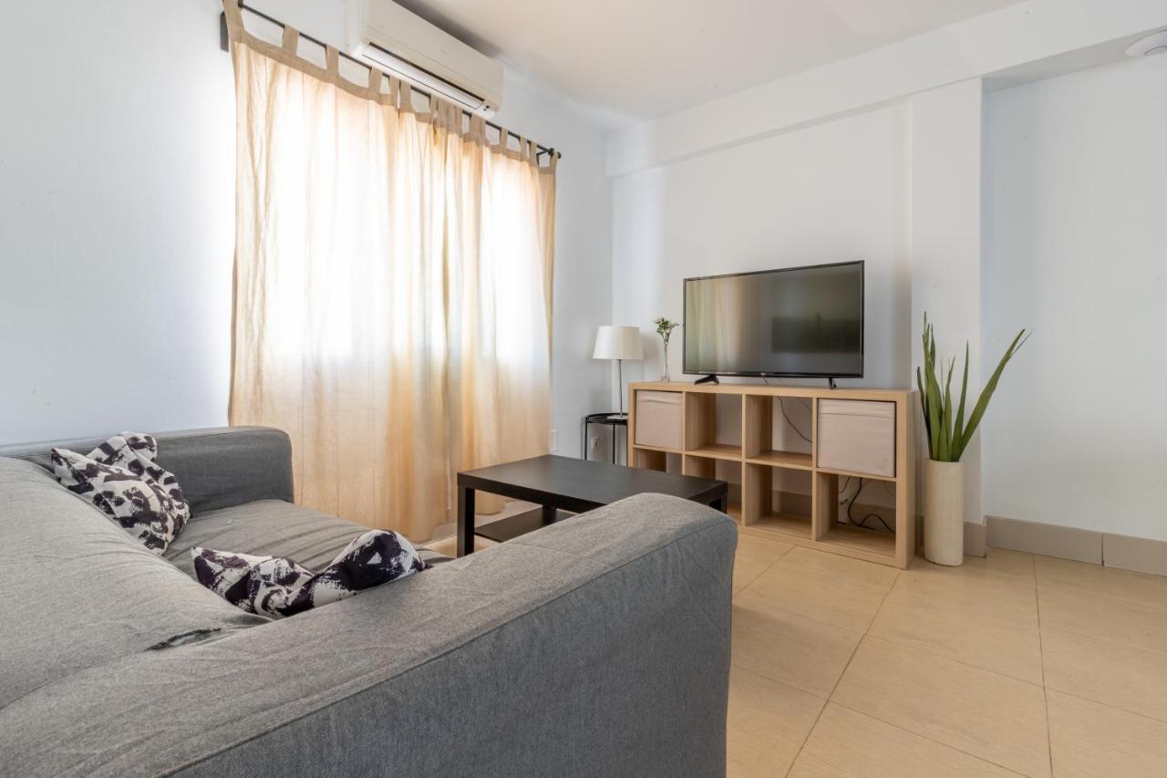 Fun Building Flats By Homeabout مالقة المظهر الخارجي الصورة