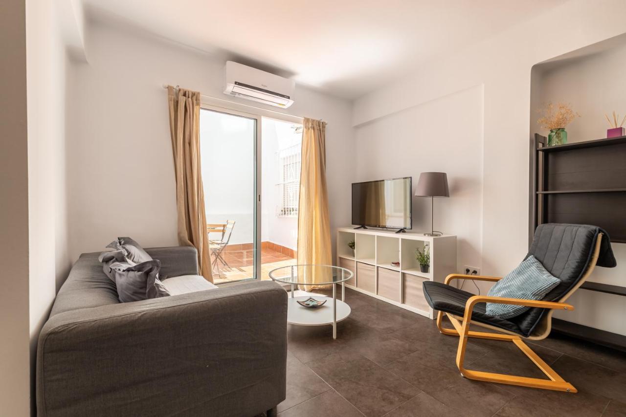 Fun Building Flats By Homeabout مالقة المظهر الخارجي الصورة