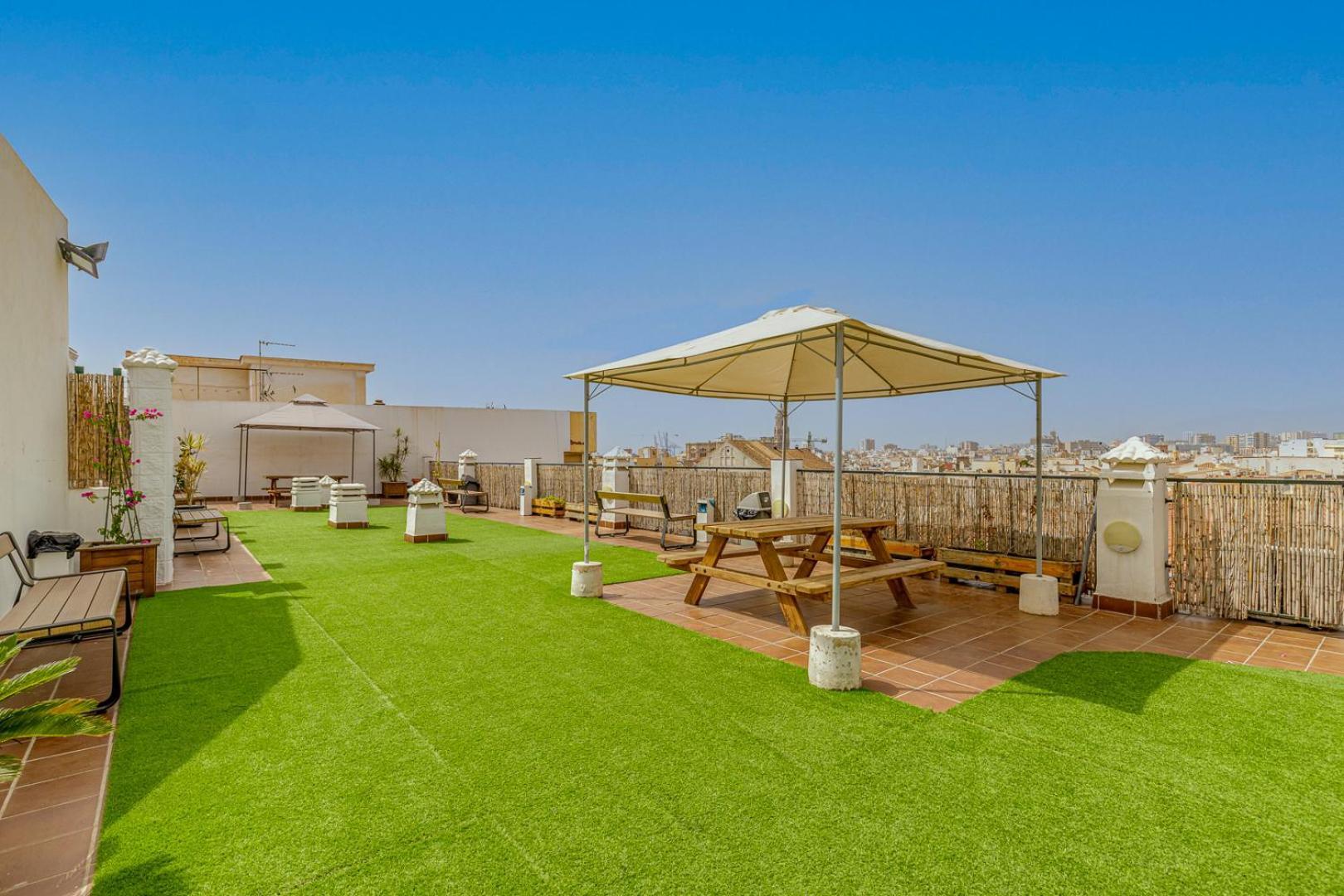 Fun Building Flats By Homeabout مالقة المظهر الخارجي الصورة
