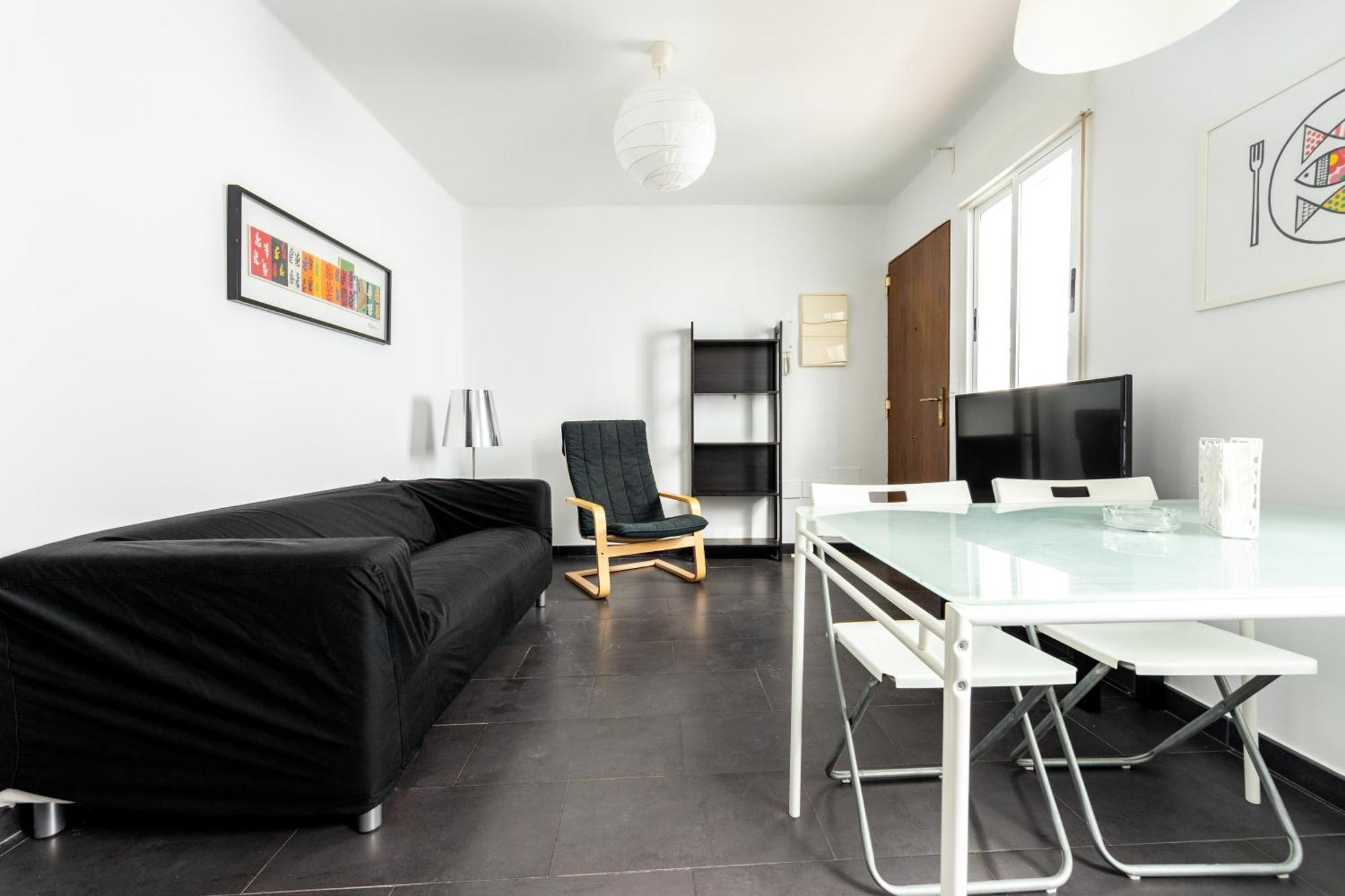 Fun Building Flats By Homeabout مالقة المظهر الخارجي الصورة