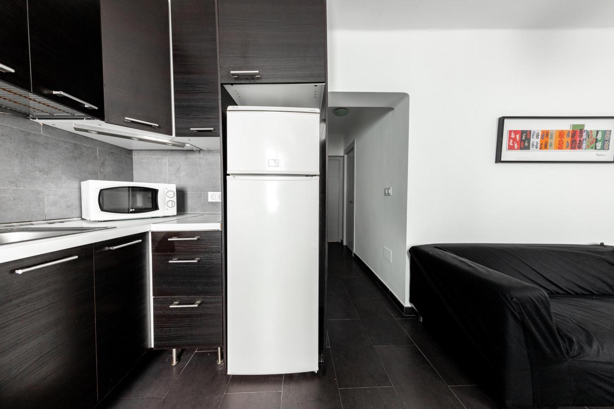 Fun Building Flats By Homeabout مالقة المظهر الخارجي الصورة